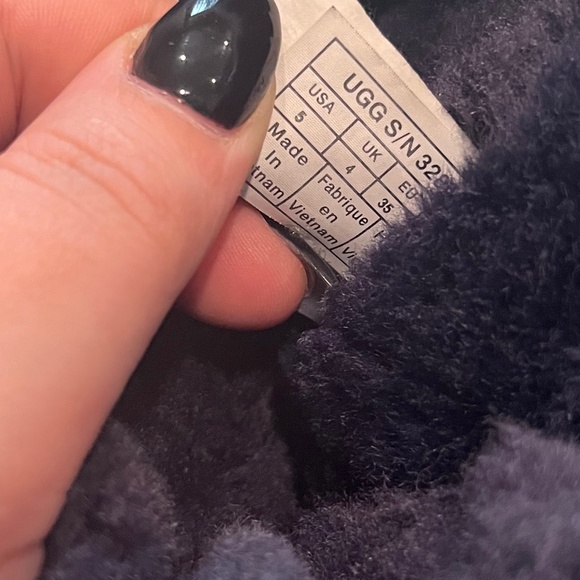 Navy UGG Bailey Bow Boots - Picture 6 of 7